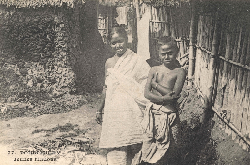 16-05 - Pondichery - jeunes hindous